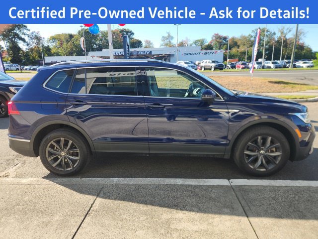 Certified 2023 Volkswagen Tiguan SE w/ Panoramic Sunroof Package AWD/4WD image 7