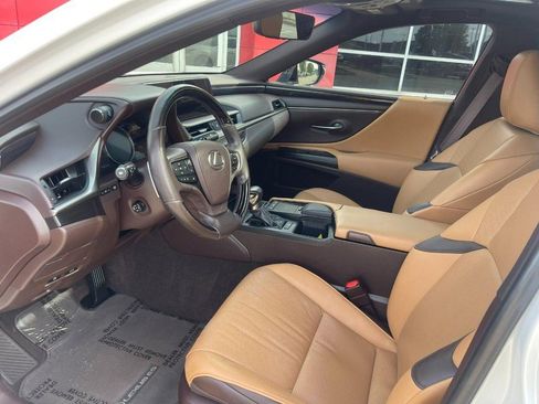 Used 2019 Lexus ES 350 w/ Premium Package image 21