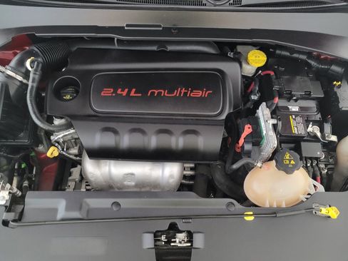 Used 2018 Jeep Compass Latitude w/ Safe & Security Group FWD image 30