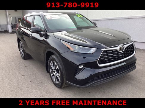 Certified 2023 Toyota Highlander XLE image 2