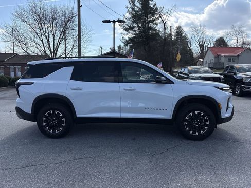 New 2026 Chevrolet Traverse Z71 w/ Enhanced Driving Package AWD/4WD image 10