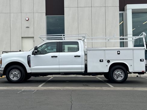 New 2026 Ford F250 XL w/ XL Chrome Package RWD image 6