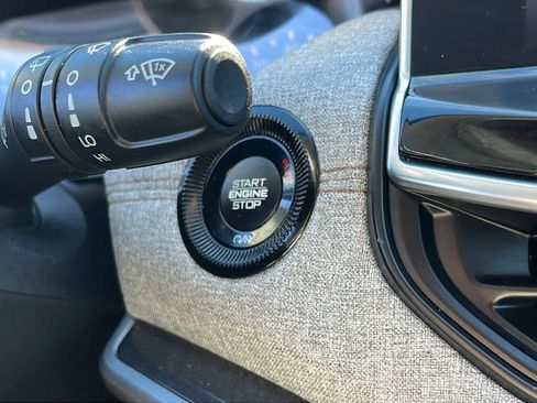 Used 2022 Jeep Compass Latitude image 21