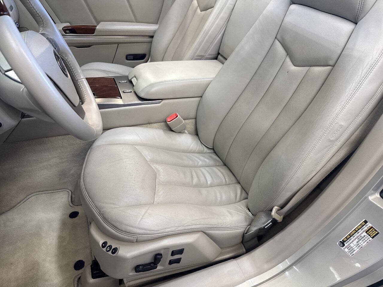 Used 2006 Cadillac XLR RWD image 22