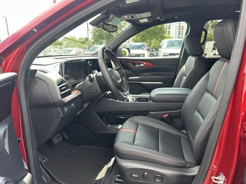 Used 2024 Chevrolet Traverse RS w/ LPO, Floor Liner Package AWD/4WD image 16