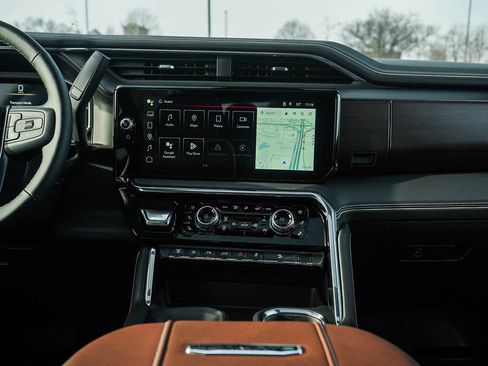 New 2026 GMC Sierra 3500 Denali Ultimate image 15