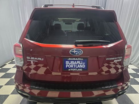 Used 2017 Subaru Forester 2.5i Touring AWD/4WD image 5