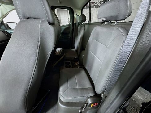 Used 2021 Chevrolet Colorado LT w/ LT Convenience Package image 24