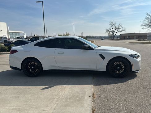 Certified 2025 BMW M4 Competition image 9