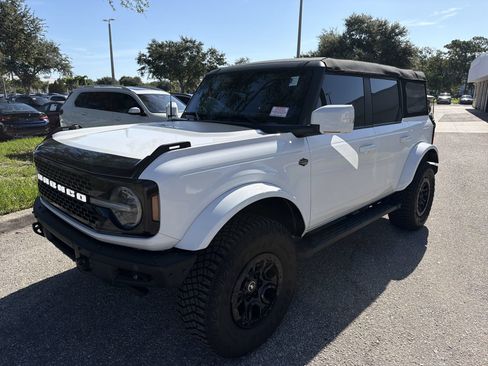 Used 2024 Ford Bronco Wildtrak AWD/4WD image 8