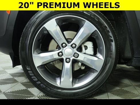 Used 2022 Jeep Grand Cherokee Limited image 5