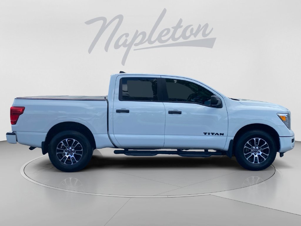 Used 2023 Nissan Titan SV w/ SV Convenience Package AWD/4WD image 7