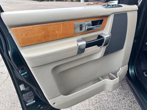 Used 2011 Land Rover LR4 HSE AWD/4WD image 40