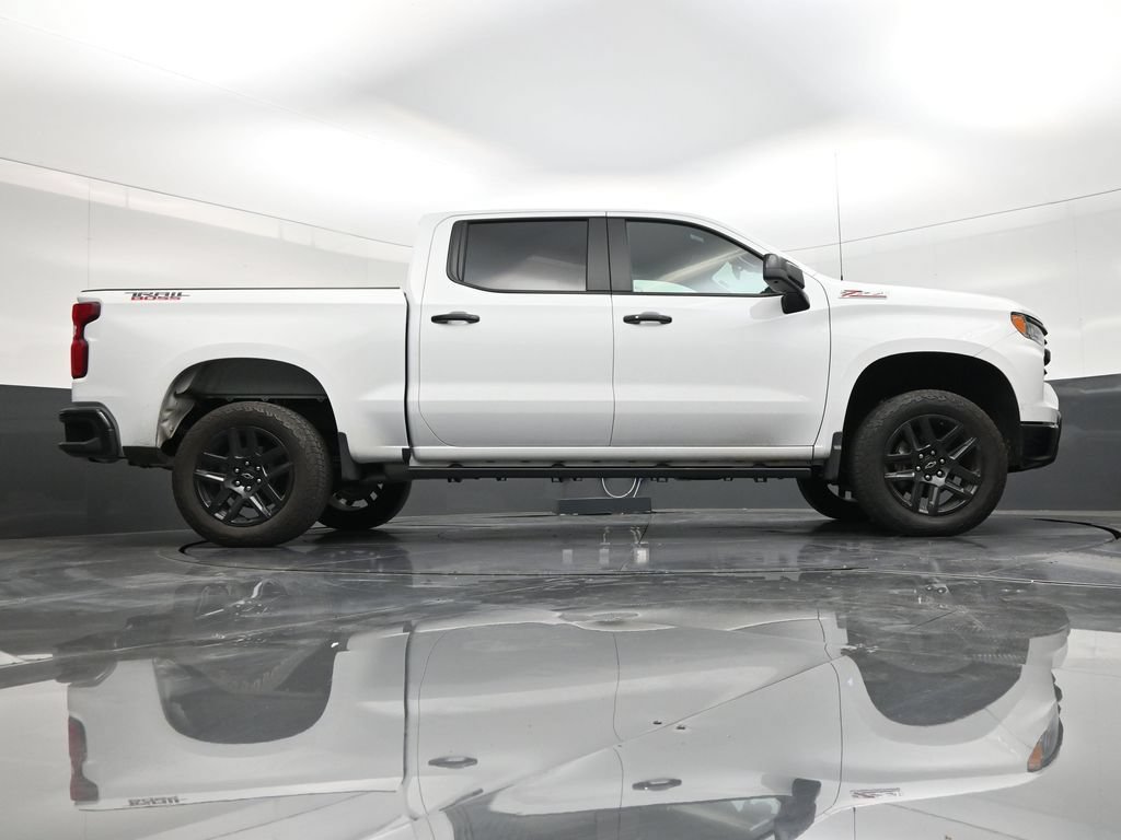 Used 2025 Chevrolet Silverado 1500 LT Trail Boss w/ Convenience Package II AWD/4WD image 25