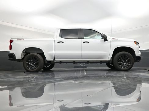 Used 2025 Chevrolet Silverado 1500 LT Trail Boss w/ Convenience Package II image 25