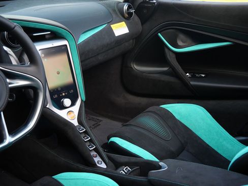 New 2026 McLaren 750S Spider image 19