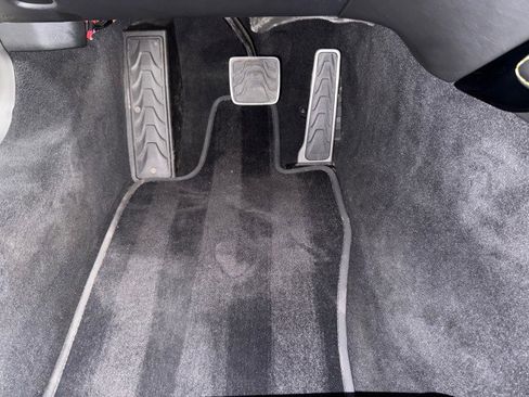 Used 2019 Aston Martin V8 Vantage Coupe image 55