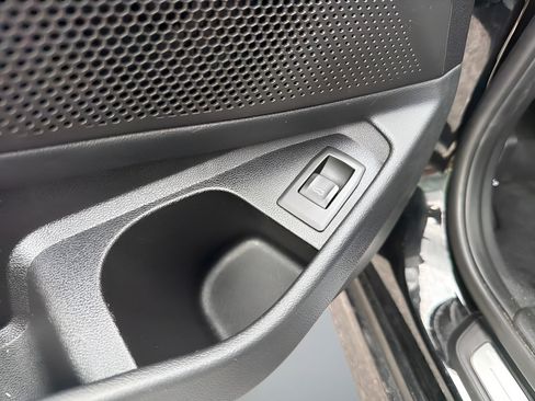 Used 2025 BMW 330i Sedan RWD image 16