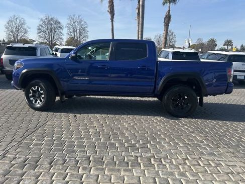 Used 2022 Toyota Tacoma TRD Off-Road w/ Technology Package image 6