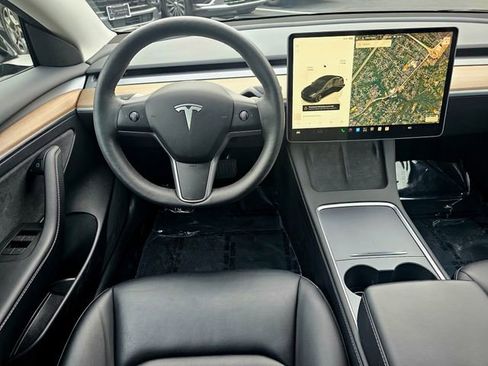 Used 2023 Tesla Model 3 Standard Range RWD image 31