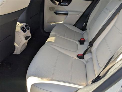 New 2026 Mercedes-Benz GLC 300 image 14