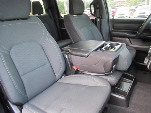 Used 2025 RAM 1500 Warlock AWD/4WD image 10