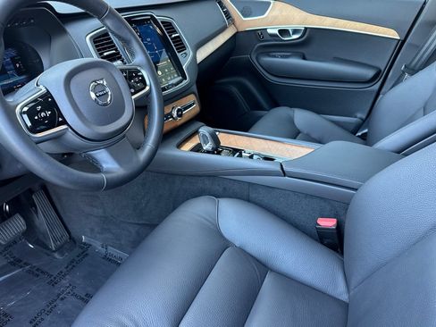 Used 2025 Volvo XC90 T8 Core w/ Protection Package Premier AWD/4WD image 9