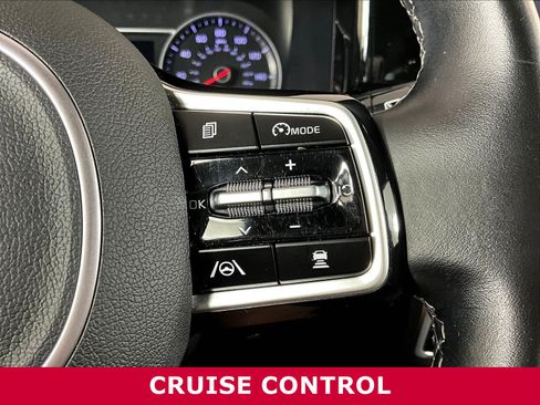 Used 2022 Kia Sorento SX AWD/4WD image 11