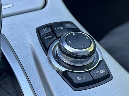 Used 2011 BMW 535i Sedan image 30