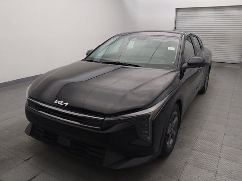 Used 2025 Kia K4 LXS image 15