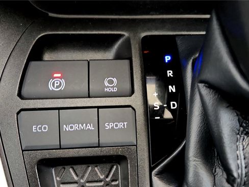 Certified 2023 Toyota RAV4 XLE image 43