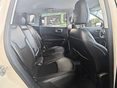 Used 2020 Jeep Compass Latitude w/ Cold Weather Group AWD/4WD image 33