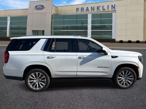 Used 2022 GMC Yukon Denali AWD/4WD image 8