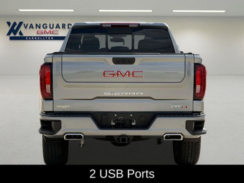 Used 2023 GMC Sierra 1500 AT4 w/ AT4 Premium Package AWD/4WD image 8
