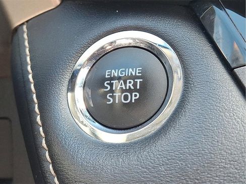 Used 2013 Toyota RAV4 Limited image 27