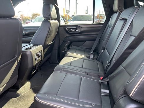 Used 2023 GMC Yukon SLT image 28
