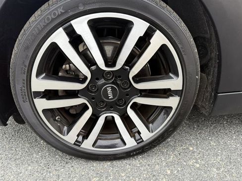 Used 2021 MINI Cooper S image 9