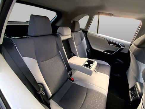 Used 2025 Toyota RAV4 XLE w/ Convenience Package FWD image 20