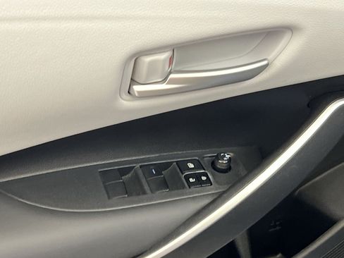 Used 2023 Toyota Corolla SE w/ Carpet Mat Package (TMS) FWD image 14