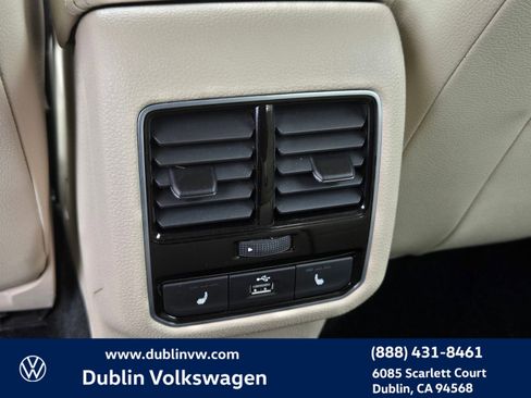 Used 2018 Volkswagen Passat 2.0T SE image 13