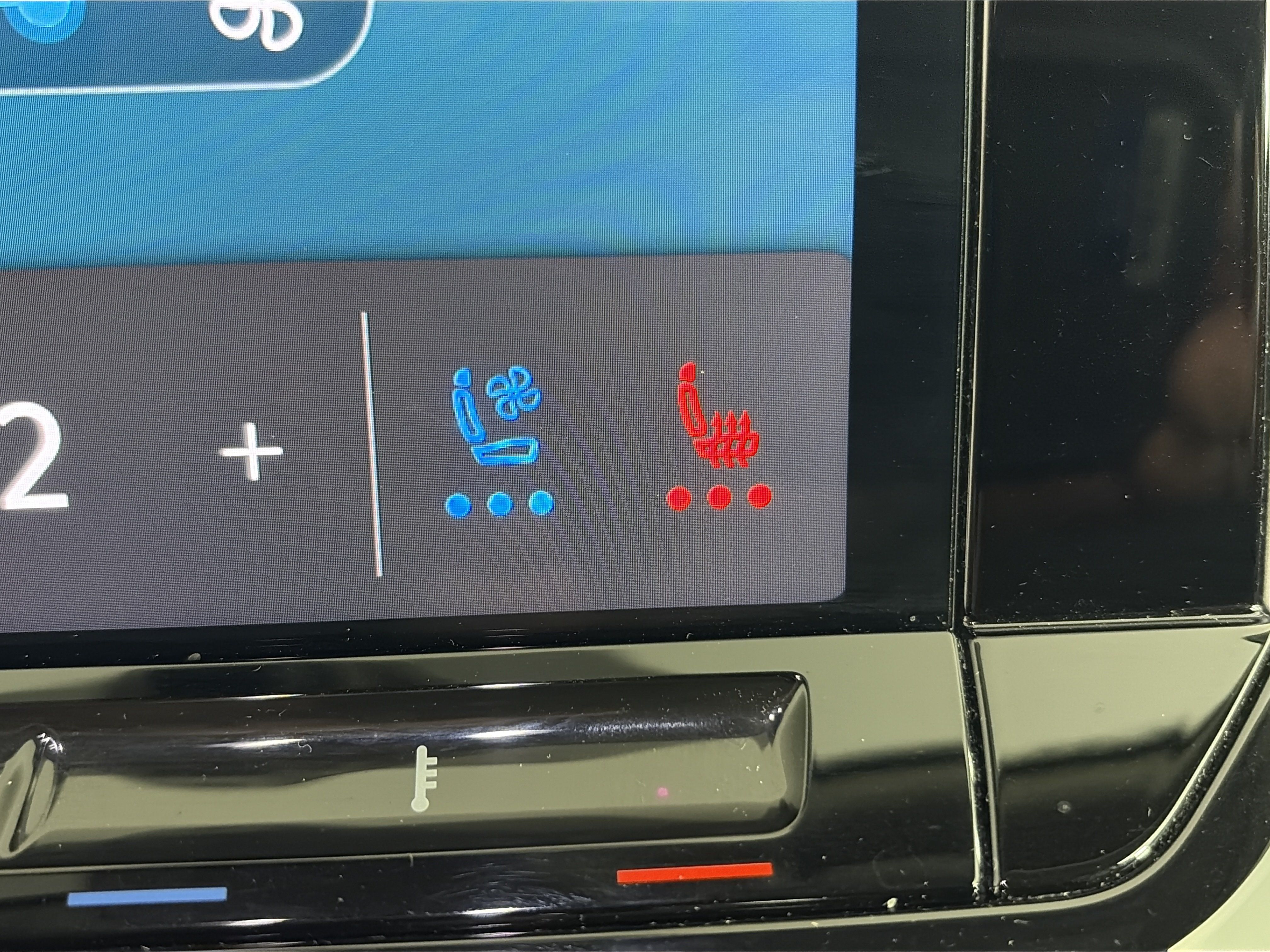 Used 2024 Volkswagen Atlas SE AWD/4WD image 26