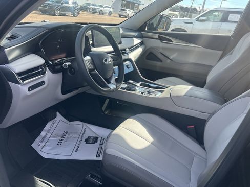 Certified 2026 INFINITI QX60 Pure w/ Cargo Package image 19