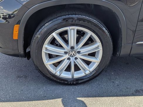 Used 2016 Volkswagen Tiguan SE FWD image 28