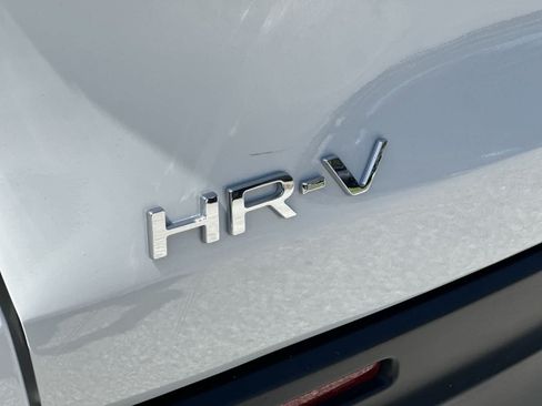 Used 2025 Honda HR-V LX image 11