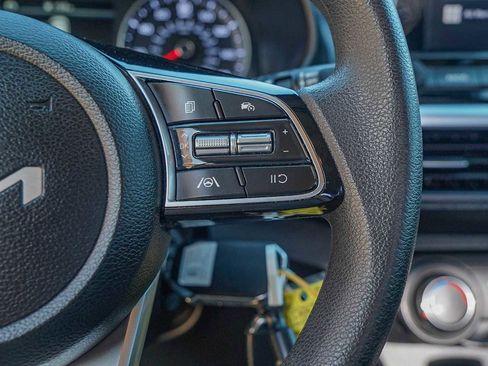 Used 2022 Kia Forte LXS w/ LXS Technology Package image 14