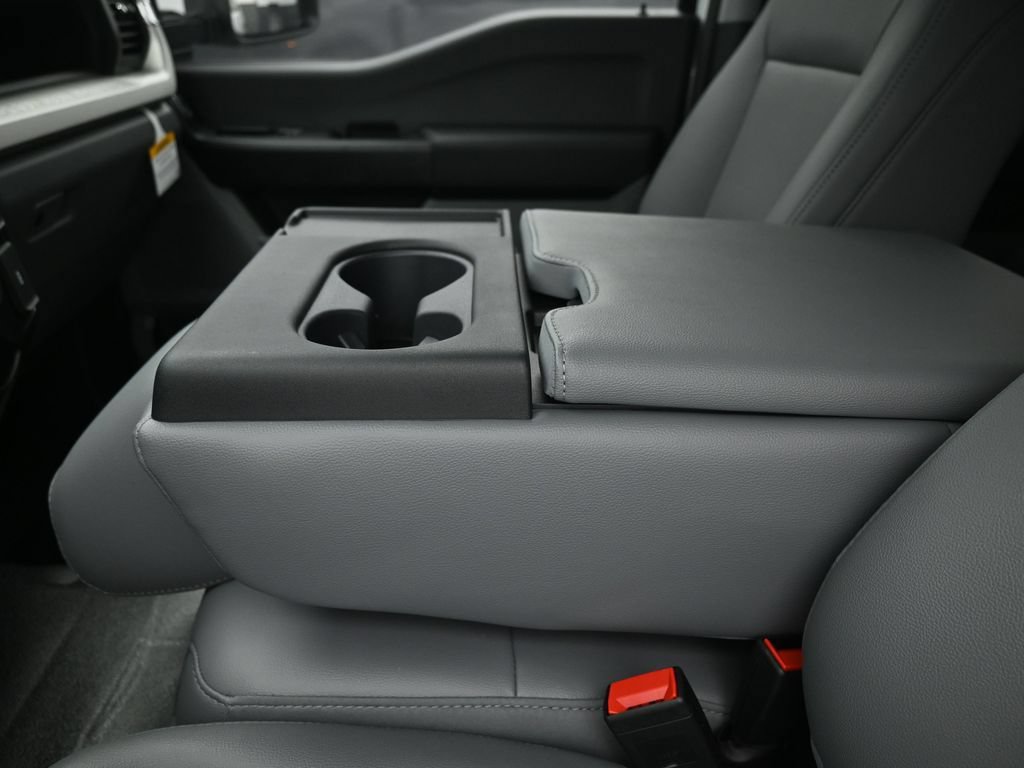 New 2025 Ford F350 XL AWD/4WD image 19