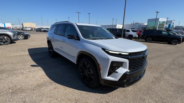 New 2027 Chevrolet Traverse RS w/ LPO, Floor Liner Package AWD/4WD image 4