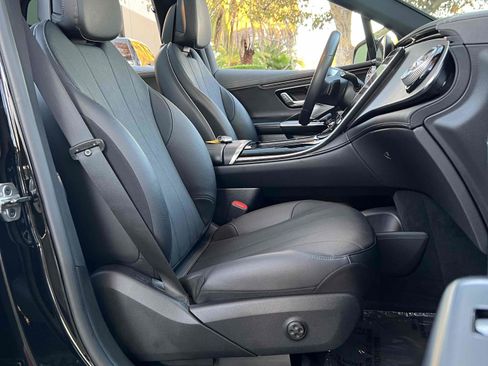 Used 2023 Mercedes-Benz EQE 350+ 4MATIC SUV w/ Exclusive Trim Package image 39