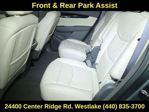 Used 2021 Cadillac XT6 Premium Luxury image 14