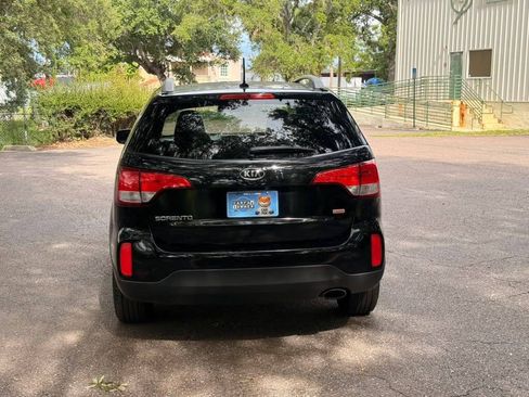 Used 2014 Kia Sorento LX FWD image 6